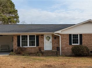 15 Happy Valley Dr, Spring Lake, NC 28390