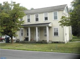 273 Bakers Basin Rd, Lawrenceville, NJ 08648