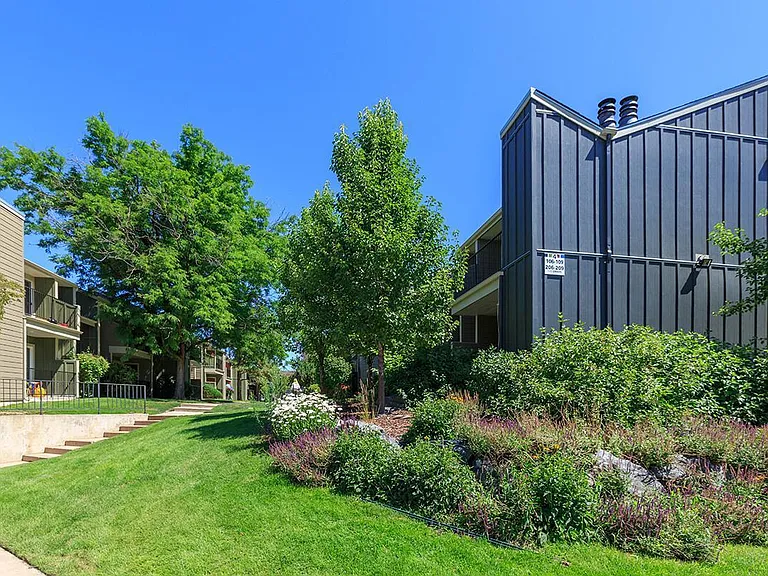 The Girard at Cherry Hills — Photo 10