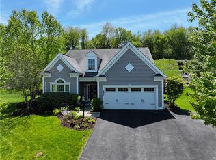 252 Estates Dr, Gibsonia, PA 15044