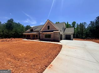 619 Shepherds Xing, Oxford, GA 30054