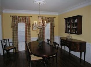 825 Blue Point Dr, Wilmington, NC 28411