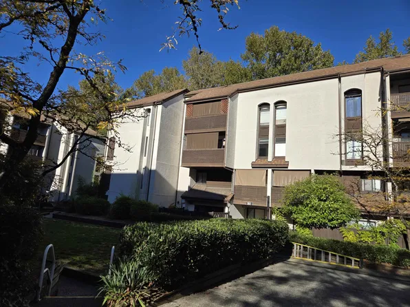 365 Ginger Dr #21, New Westminster, BC V3L 5L5