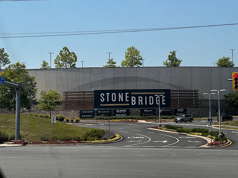 2207 Potomac Club Pkwy — Photo 28