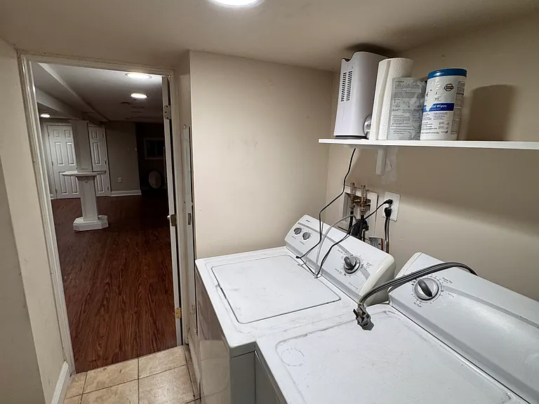 503 Columbia Rd NW #B — Photo 11