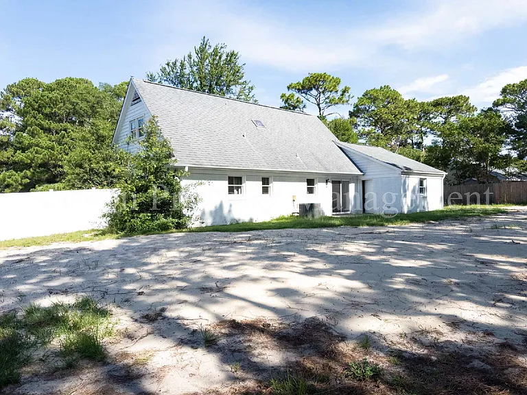 824 Haymarket Ln — Photo 40