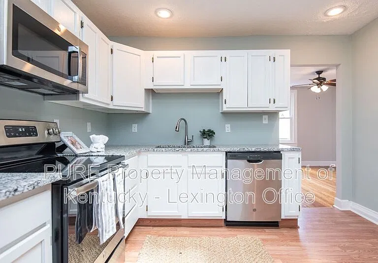 720 E Main St #2 — Photo 10