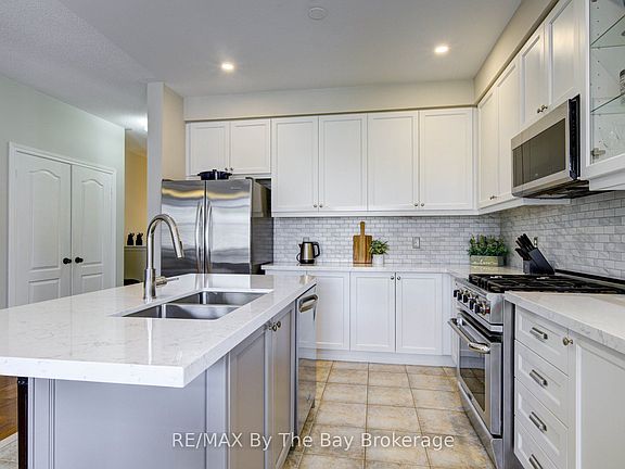 3rd image of 69 White Sands Way