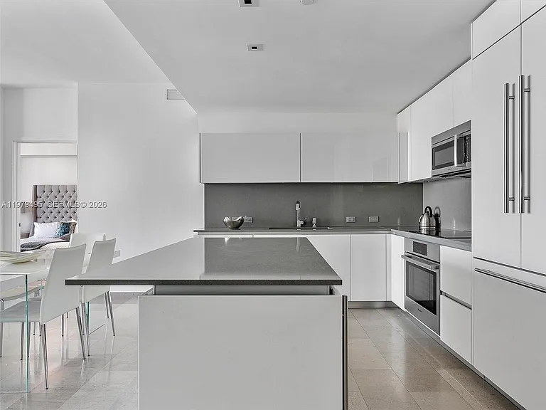 88 SW 7th St #2709 — Photo 13