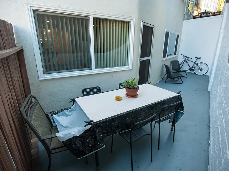 Levering Heights — Photo 20