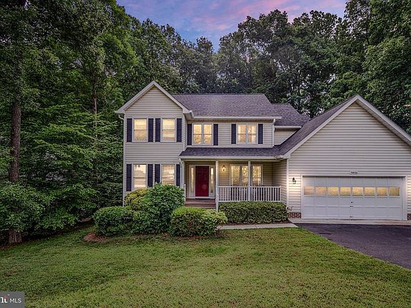 3rd image of 9816 Fendale Ln