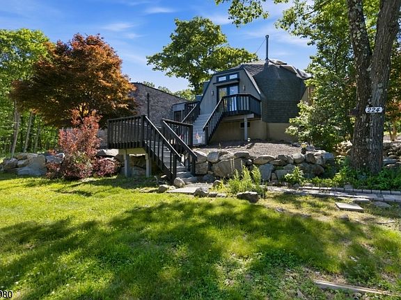 3rd image of 224 Holland Mt Rd
