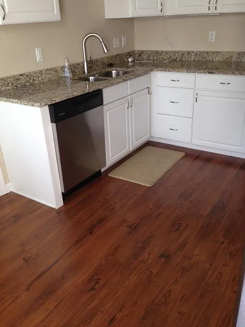 2 bed, 760 sqft, $1,675 — Photo 2
