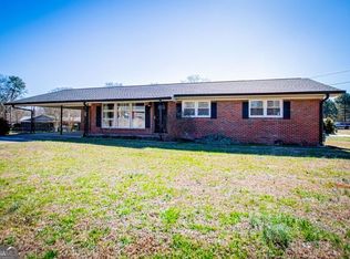 55 Crestview Cir, Carrollton, GA 30117