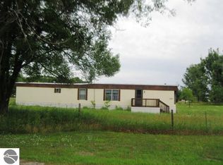 7962 Hahn Cir NW, Rapid City, MI 49676