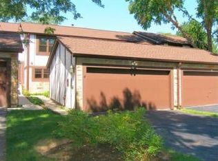 14 Roosevelt St, Saint Charles, IL