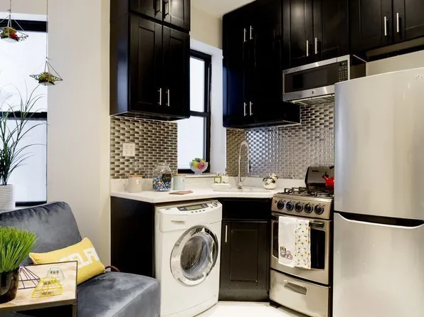 21 West 106th Street image 1 of 4