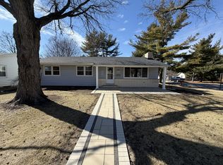 301 Oakdale Ave, Normal, IL 61761