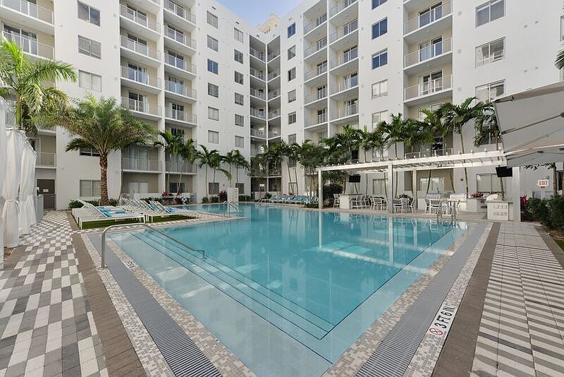 1st image of 7440 N Kendall Dr APT 3402