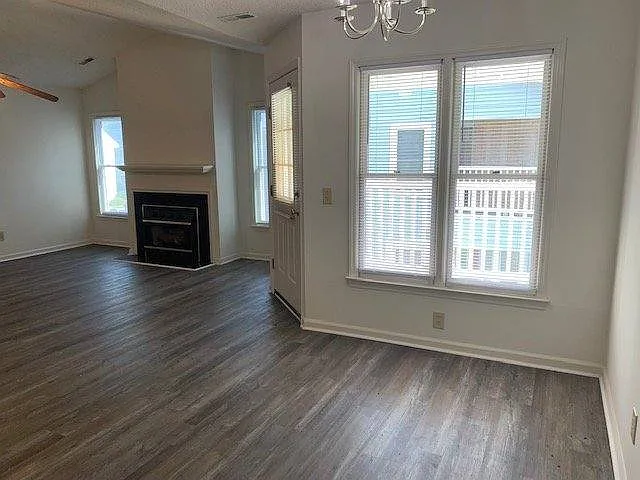 124D W Victoria Ct — Photo 7