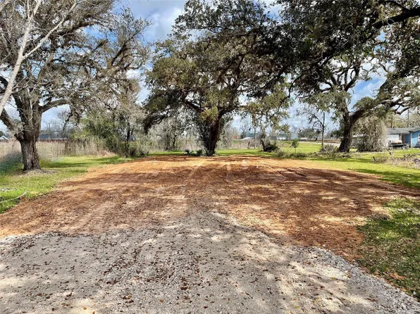 0 Travis Ave, Sweeny, TX 77480