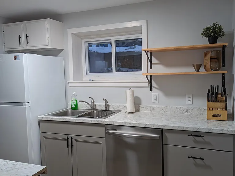 70 Maple St #A — Photo 5