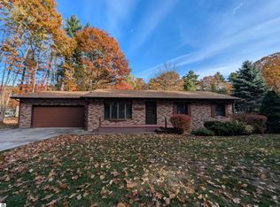 2540 West Dr, Tawas City, MI 48763