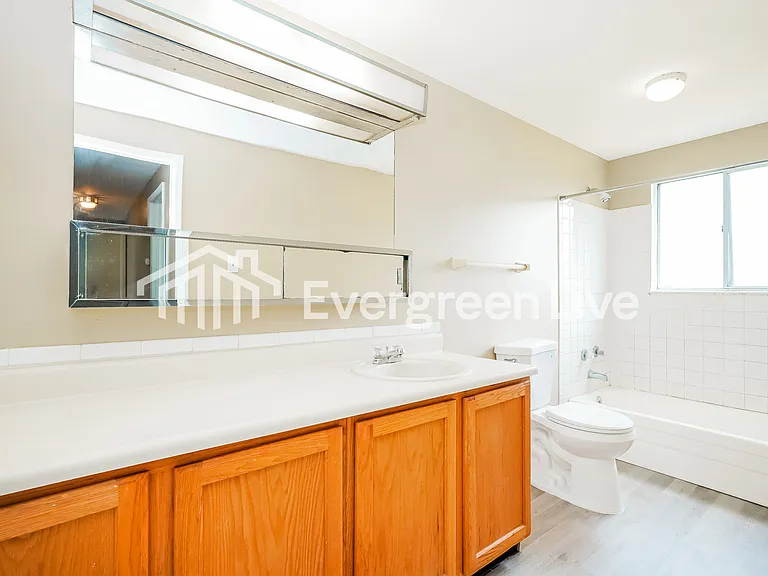 1449 Marty Dr — Photo 10