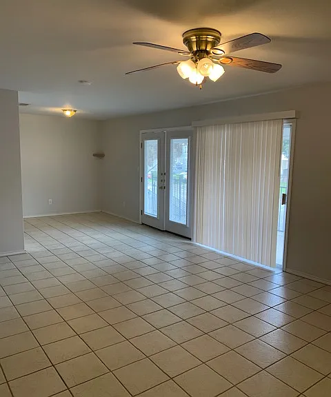 536 W Hopkins St #1 — Photo 3