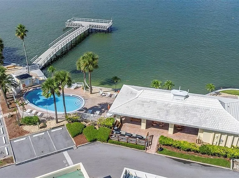 4700 Cove Cir #107 — Photo 47