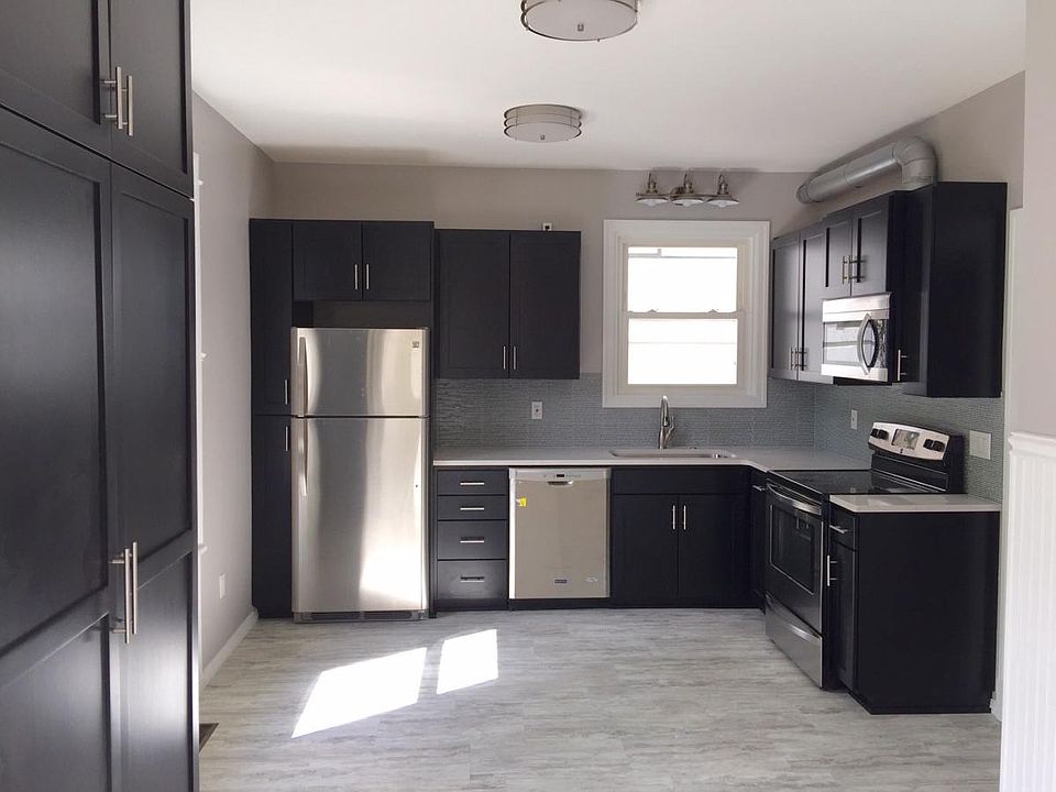 Fully remodeled Kitchen marble countertops