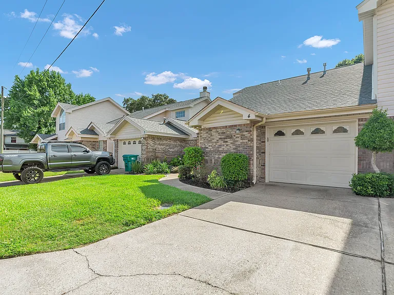 4 Falcon Ridge Ln — Photo 52