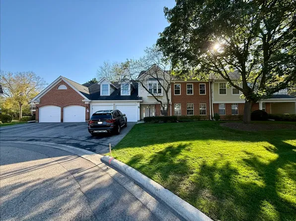 1404 Plum Ct APT C, Mount Prospect, IL 60056