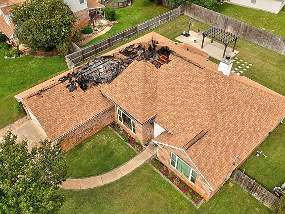 2nd image of 1004 Fay Dr