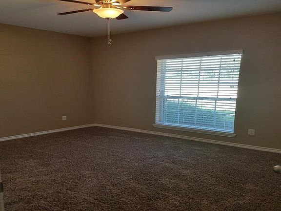 4th image of 107 Velvin Dr #B
