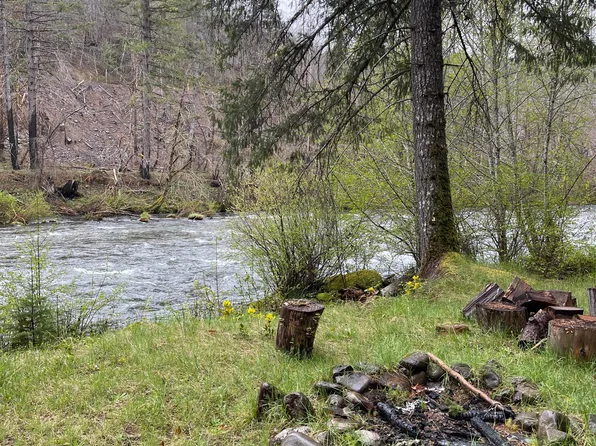 49950 N Santiam Hwy SE, Idanha, OR 97350