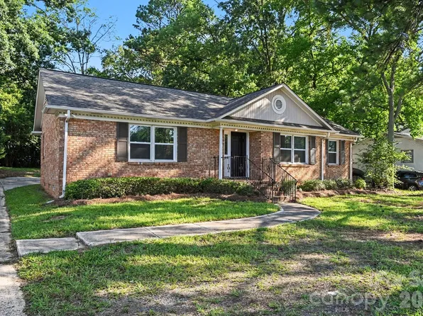 6915 Idlewild Rd, Charlotte, NC 28212