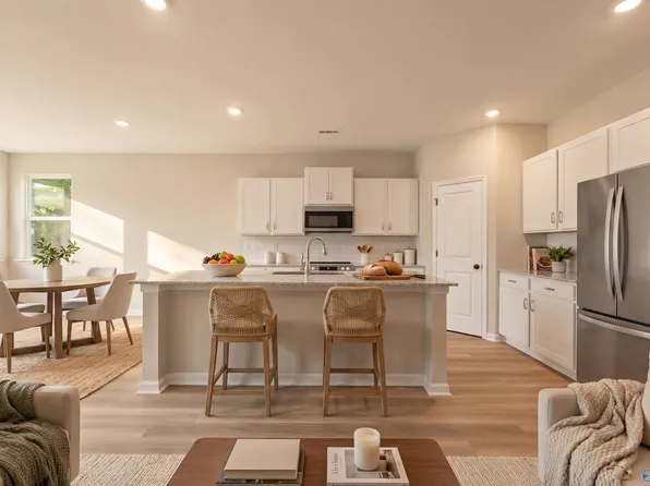 30 Aurora Cir, Fayetteville, TN 37334