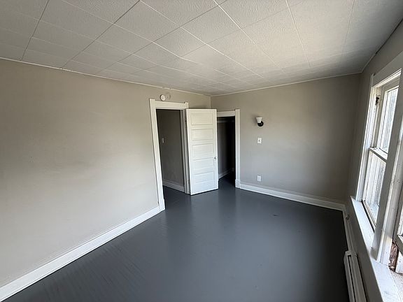 5th image of 531 Nicholas St