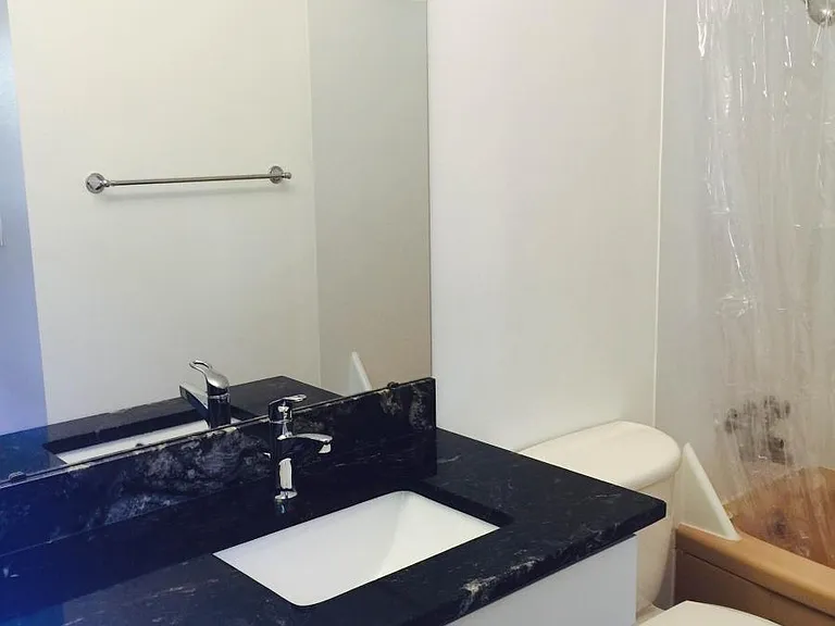 323 13th Ave E #7 — Photo 7