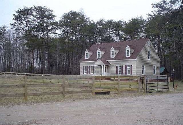 1st image of 452 Miller Dr