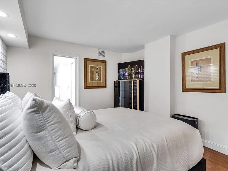 18151 NE 31st Ct #Penthouse 205 — Photo 14