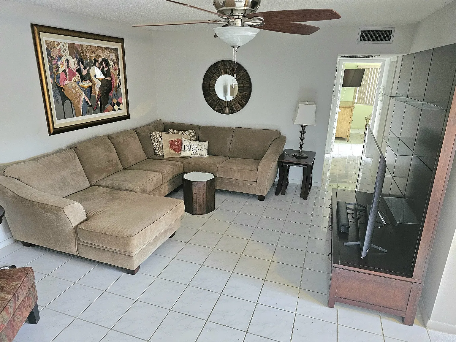 2 bed, 1.5 bath, 874 sqft, $1,500 — Photo 2