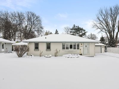 2347 Shoshone Rd, North Saint Paul, MN, 55109
