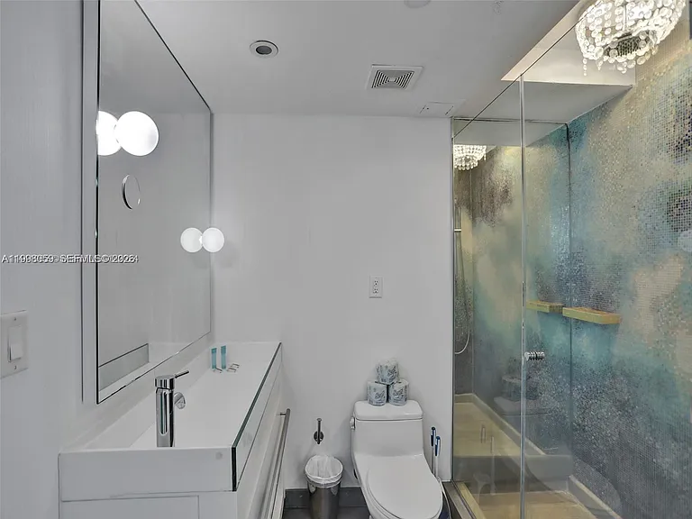 1100 West Ave #1101 — Photo 18