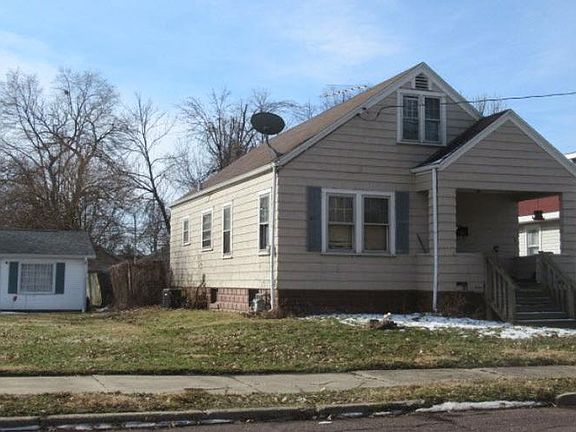 4th image of 1016 E Gift Ave
