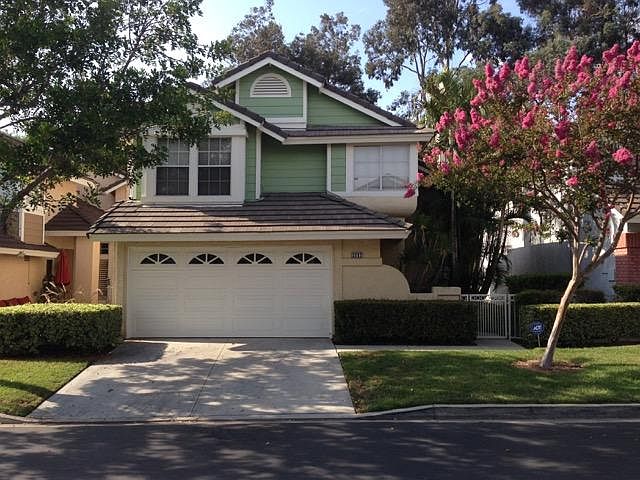 1st image of 3262 Cambridge Dr