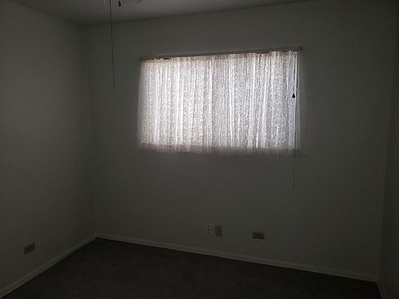 3rd image of 109 Valley Oak Dr