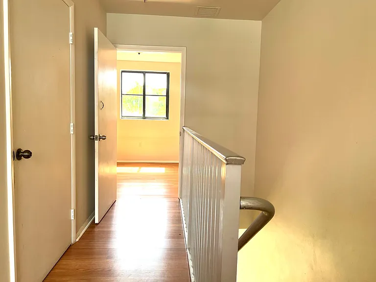 1134 NW 5th St #5 — Photo 11
