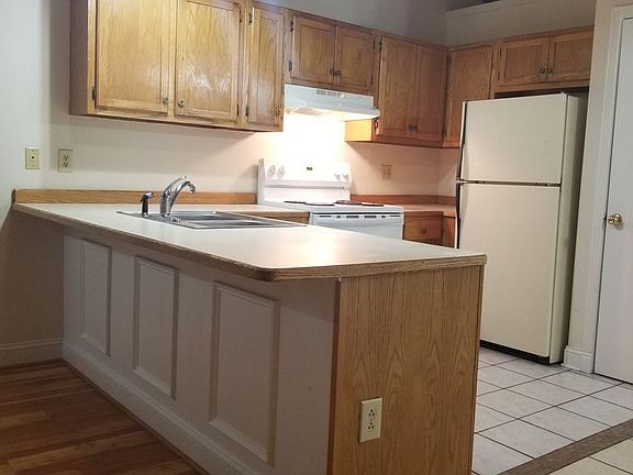 2nd image of 1135 Dale Dr Unit 1
